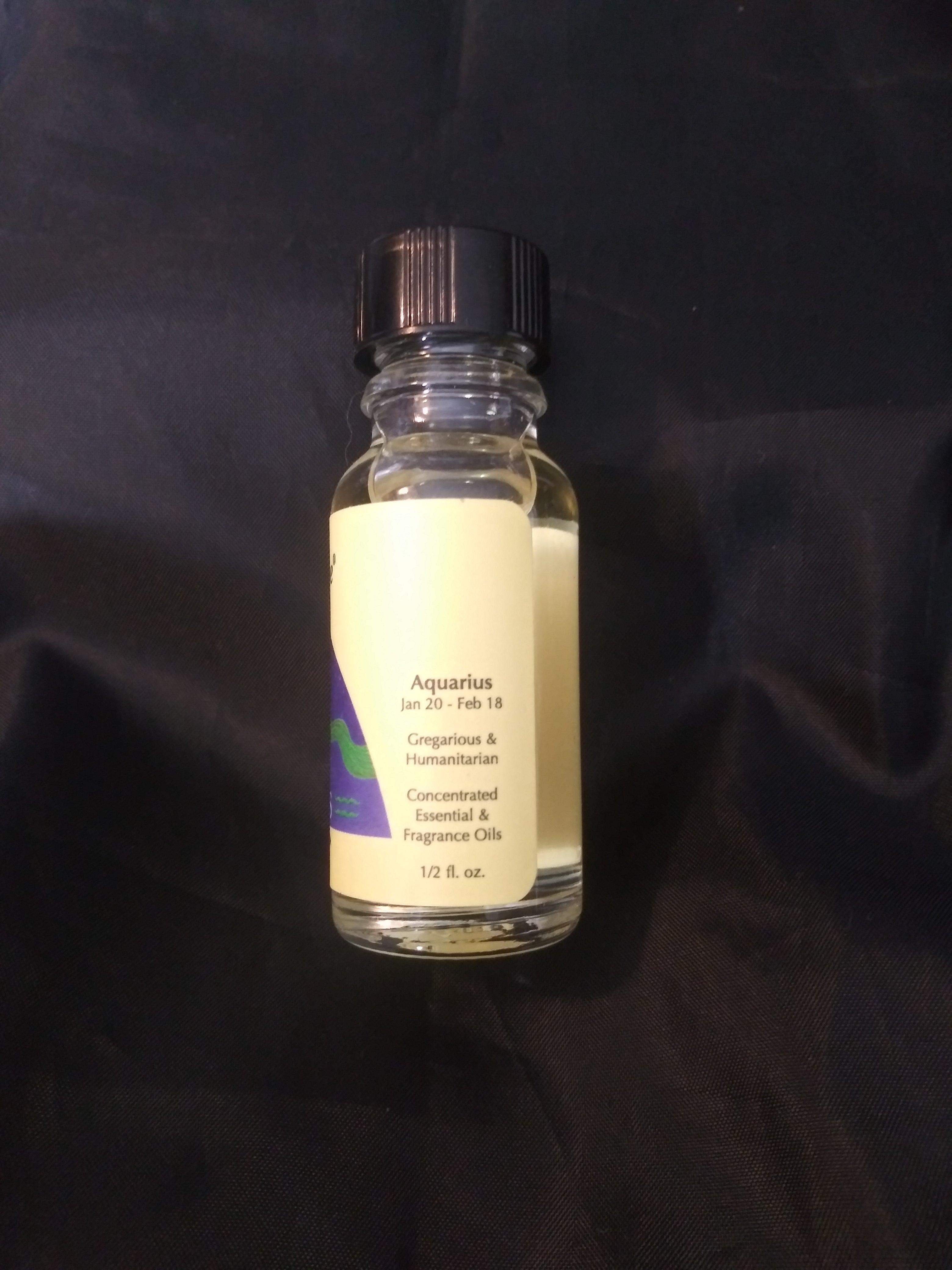 Aquarius Zodiac Oil (January 20 - Febrary 18)