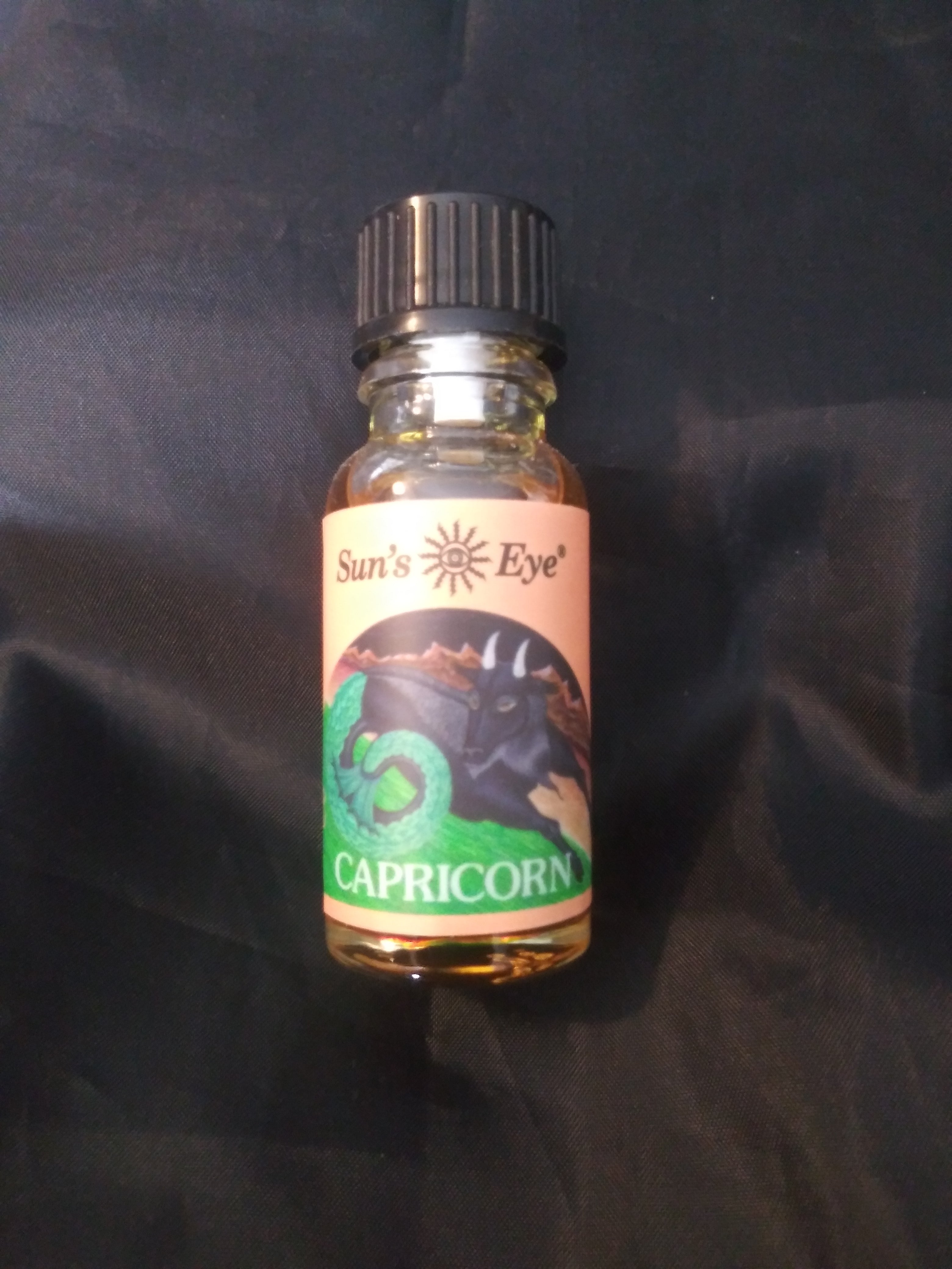 Capricorn Zodiac Oil (December 22 - January 19)