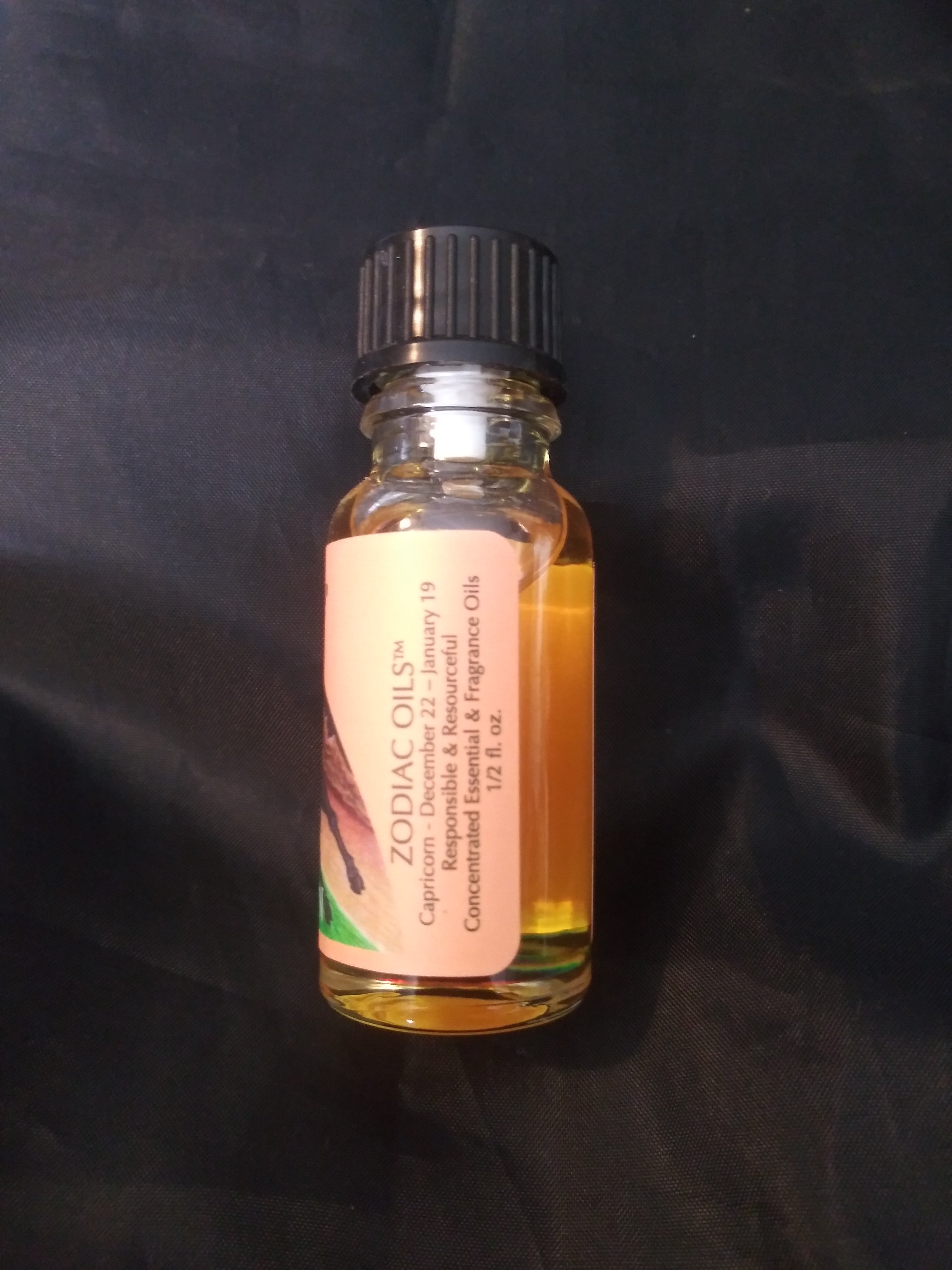 Capricorn Zodiac Oil (December 22 - January 19)