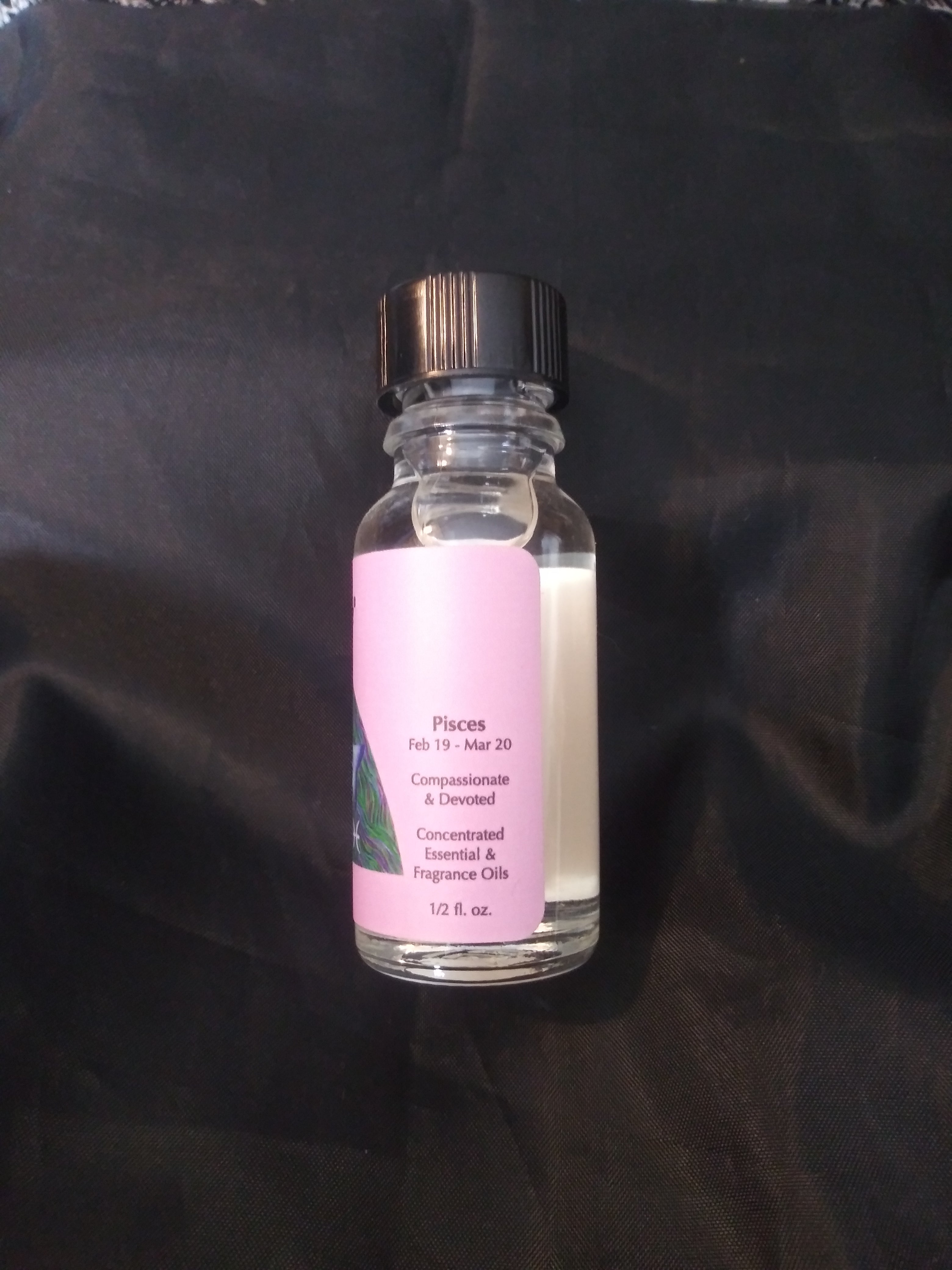 Pisces Zodiac Oil (February 19 - March 20th)