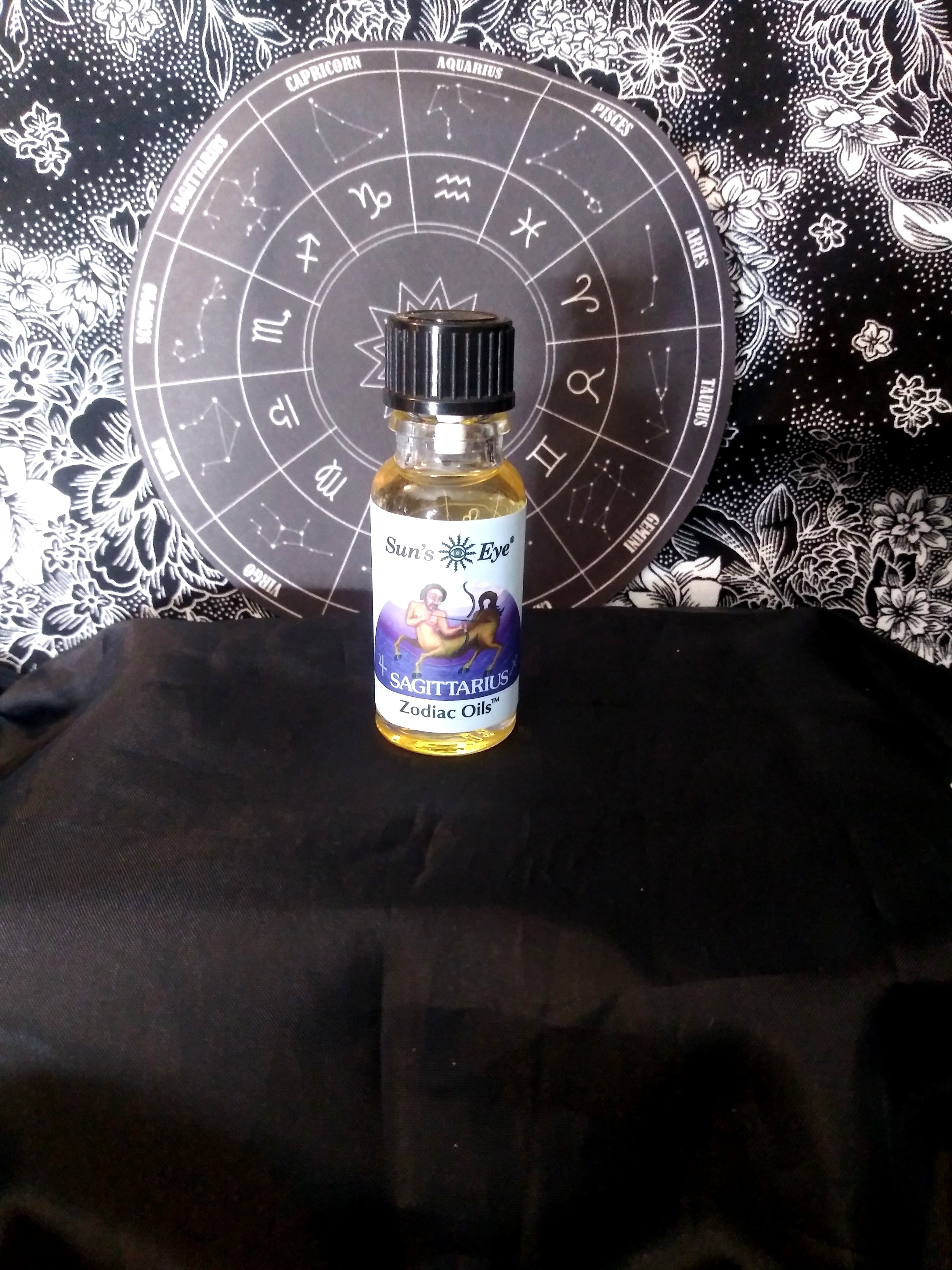 Sagittarius Zodiac Oil (November 22 - December 21)