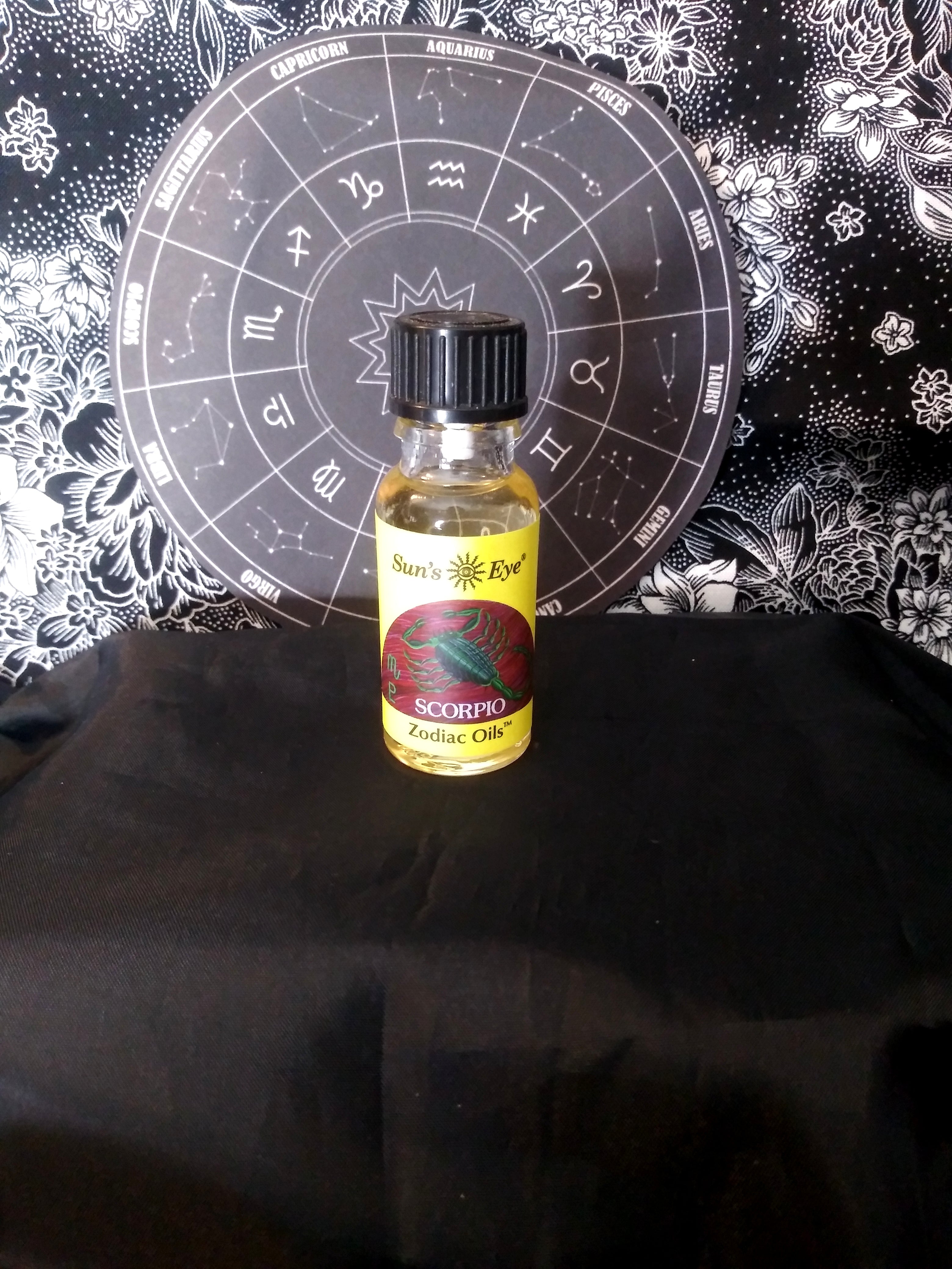 Scorpio Zodiac Oil (October 23 - November 21)