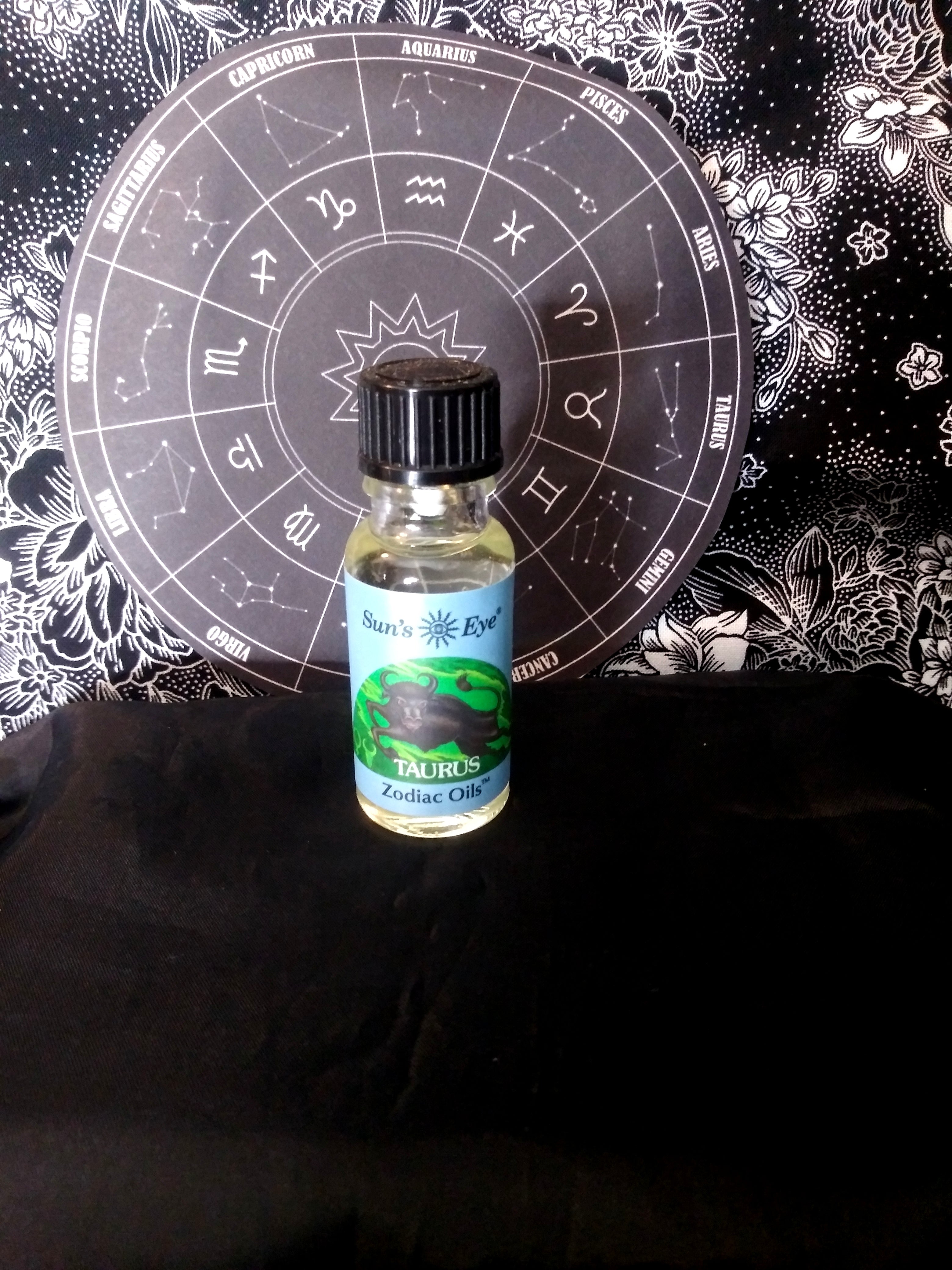 Taurus Zodiac Oil (April 20 - May 20)